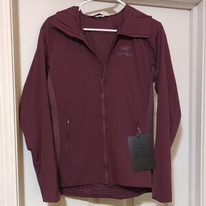 Arc'teryx Women's Utility Jacket - Deep Burgundy